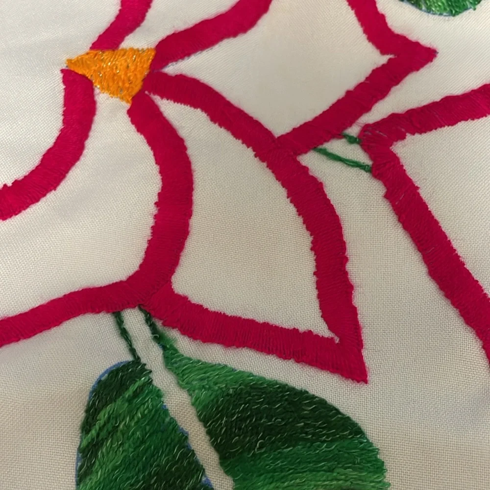 Artesania Mexicana Embroidery  pillow case hand made flowers (pair)